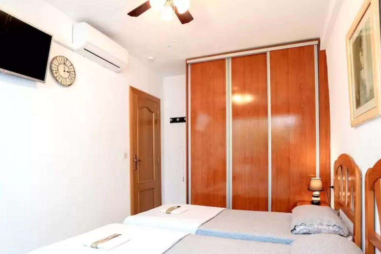ベニドルムEdificio Ariesアパートメント エクステリア 写真